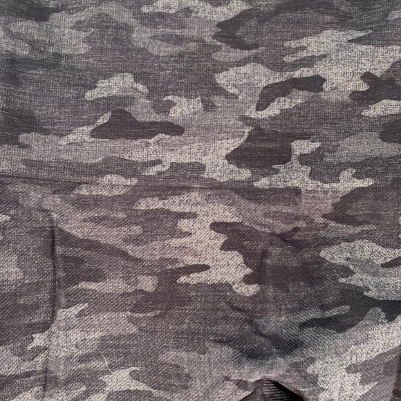 Spanx leggings - Picture 2 of 4